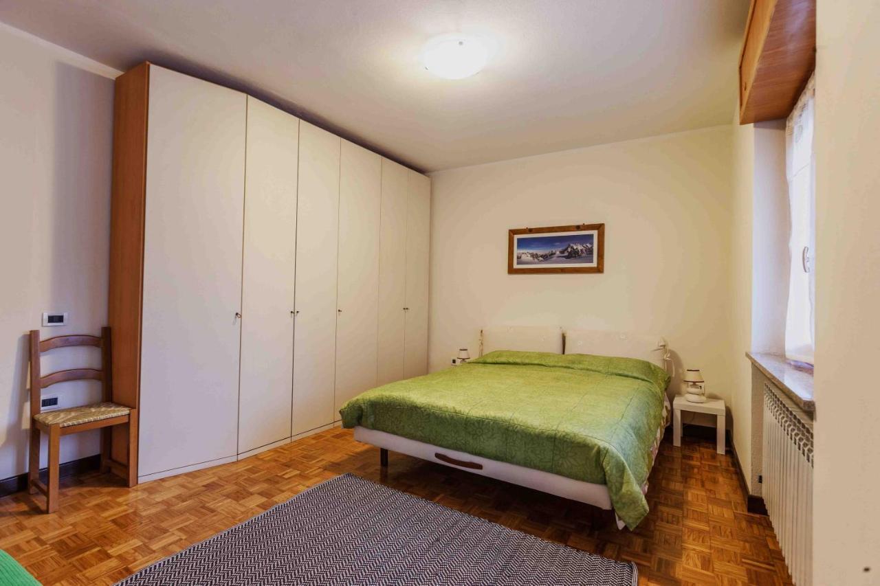 Casa Alpina - Appartamento Аоста Экстерьер фото